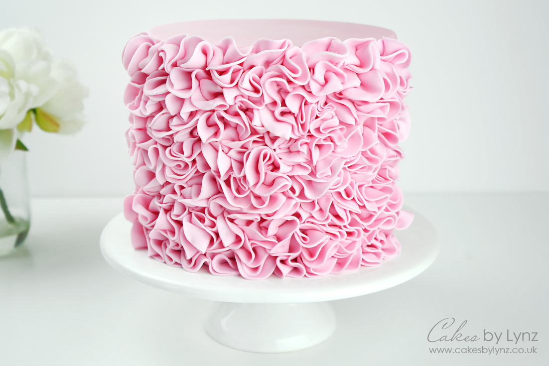 How to add ruffles to a cake
