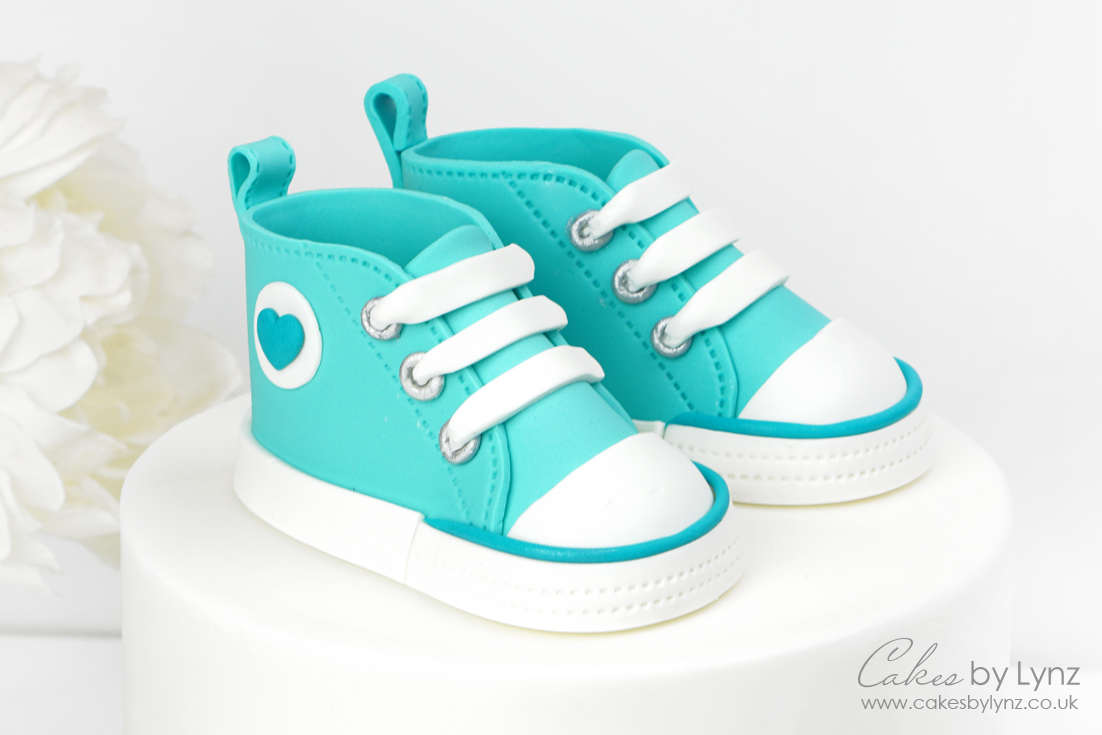 Baby Trainer Cake Topper Tutorial